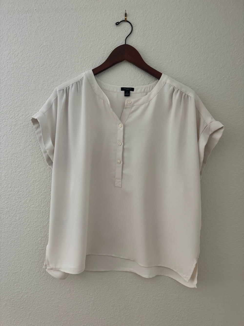 Ann Taylor Cream Short Sleeve Blouse